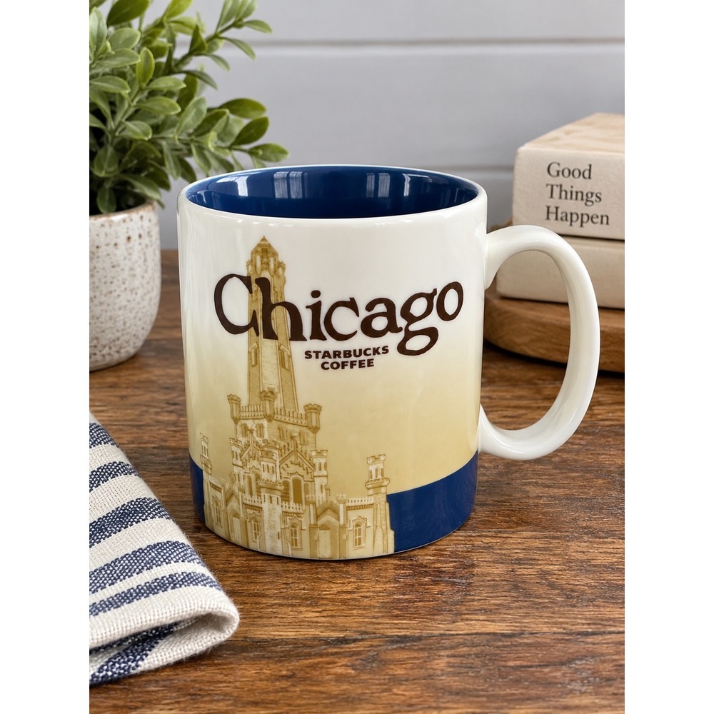 Starbucks Chicago Collector Series Mug 2008 City Skyline 16 oz Blue Cream